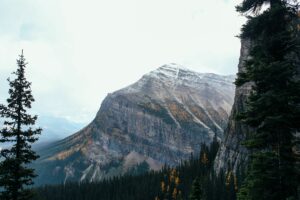 how to write a compelling story
