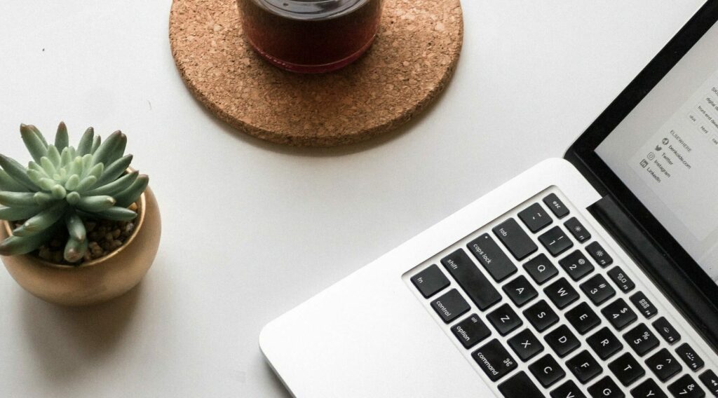 intro-to-blogging-webinar How To Build A Blog, Grow An Audience & Make Money