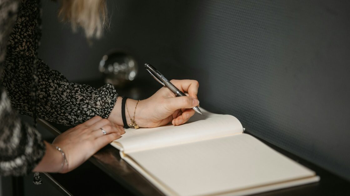 how to write a good story